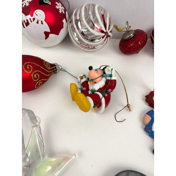 Lot of 22 Holiday Ornaments Christmas Stars Sphere Santa Metal Bundle - Picture 12 of 15